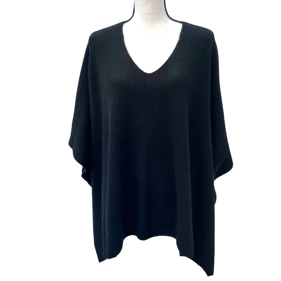 VINCE BLACK RIBBED KNIT CASHMERE SHORT SLEEVE V NECK PONCHO SWEATER - Picture 3 of 15